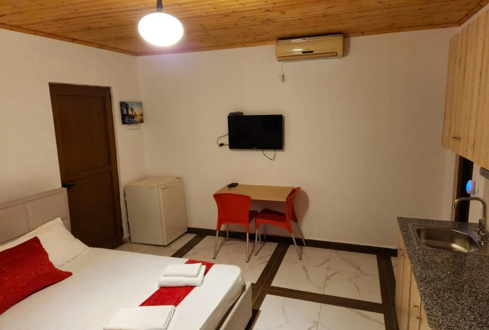 Koci Apartments Sarandë 알바니아